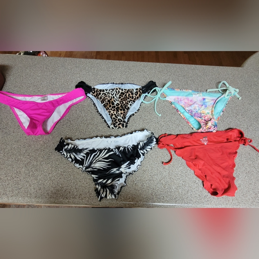 Like New Bikini Bottoms Bundle 3 Size Medium 2 Size Small All Name Brands